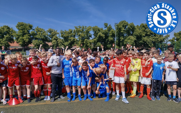 Benefizfussballturnier SC Staaken gegen Leukämie