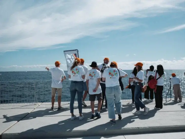 Besuch zum "Americas Cup" in Barcelona mit Leukämiekranke Kinder