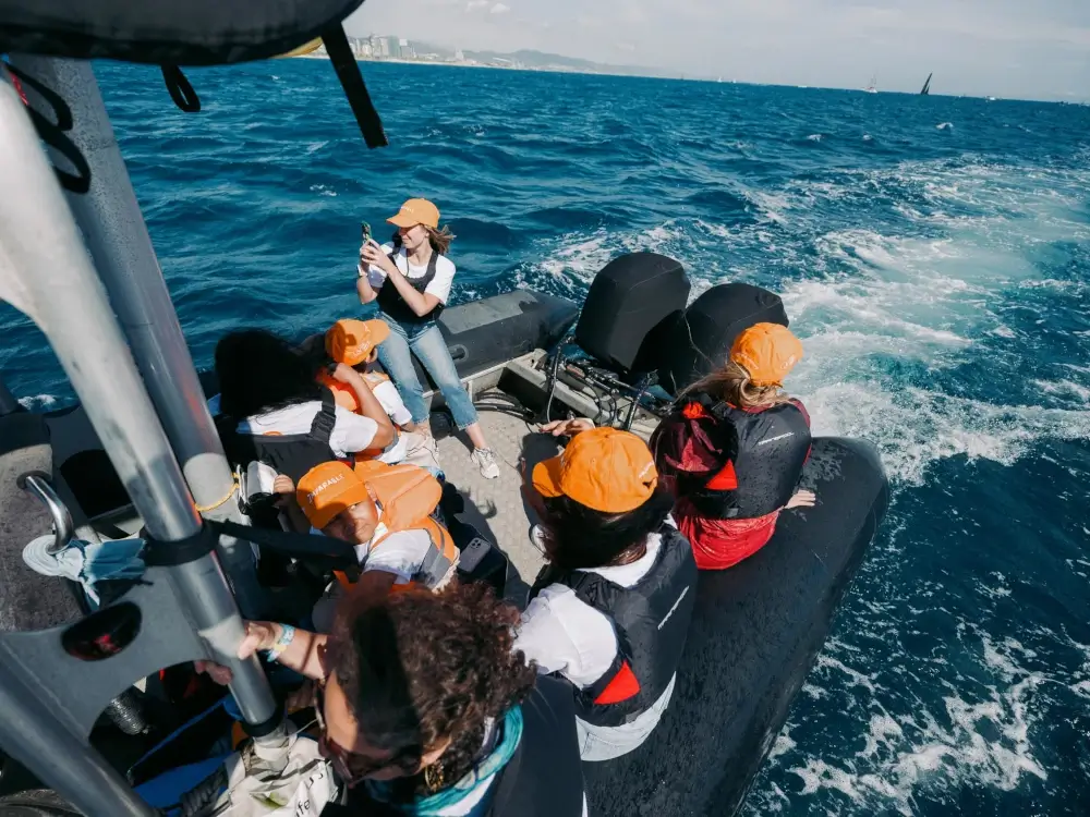 Besuch zum "Americas Cup" in Barcelona mit Leukämiekranke Kinder