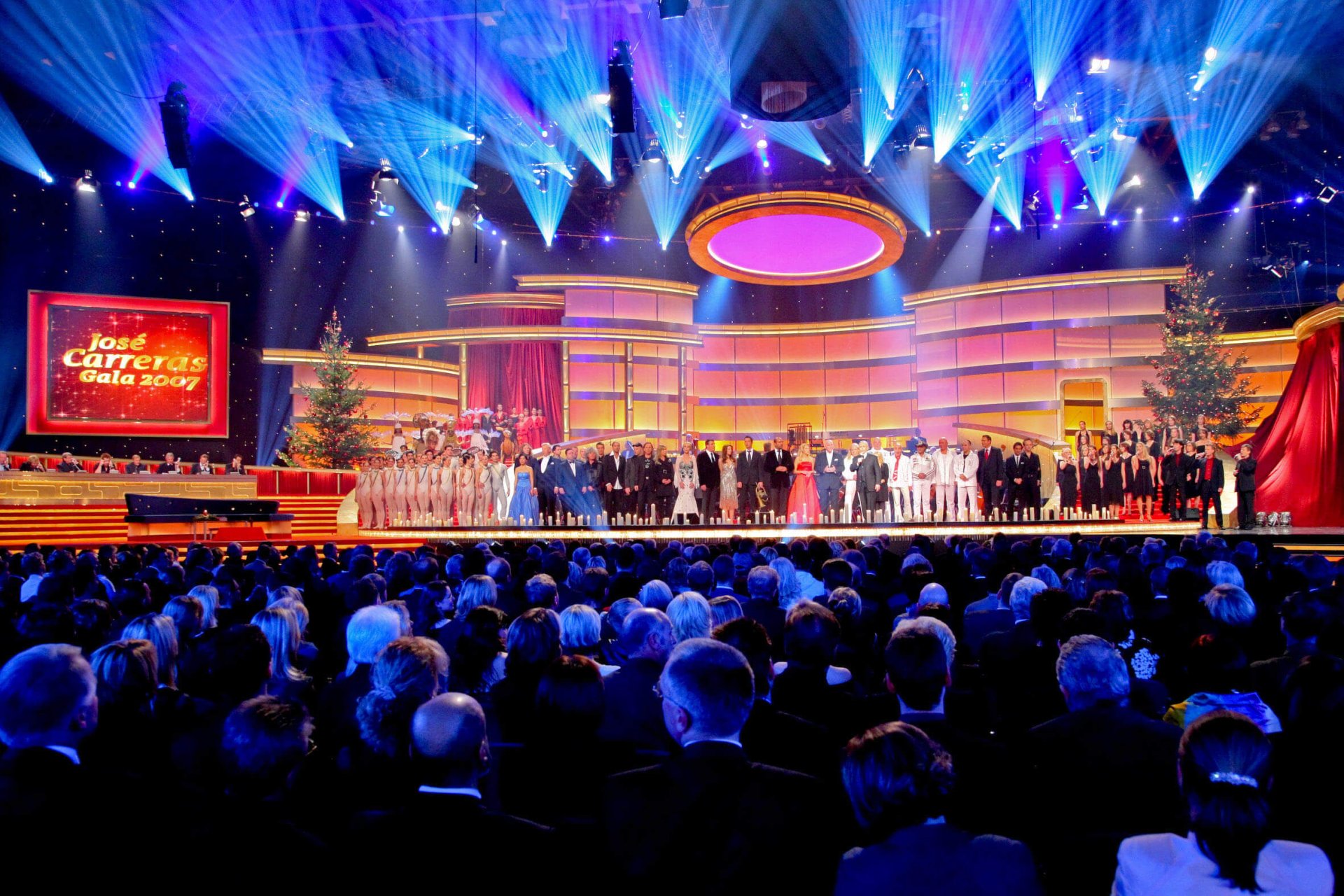 Die 13. Jose Carreras Gala am 13.12.2007 in der Messe Leipzig.